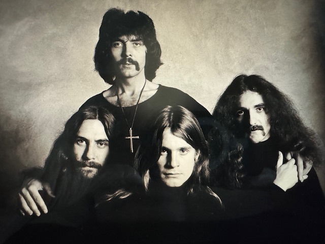 BLACK SABBATH: ЗАЛП ИЗ ЧЕТЫРЁХДЮЙМОВКИ
