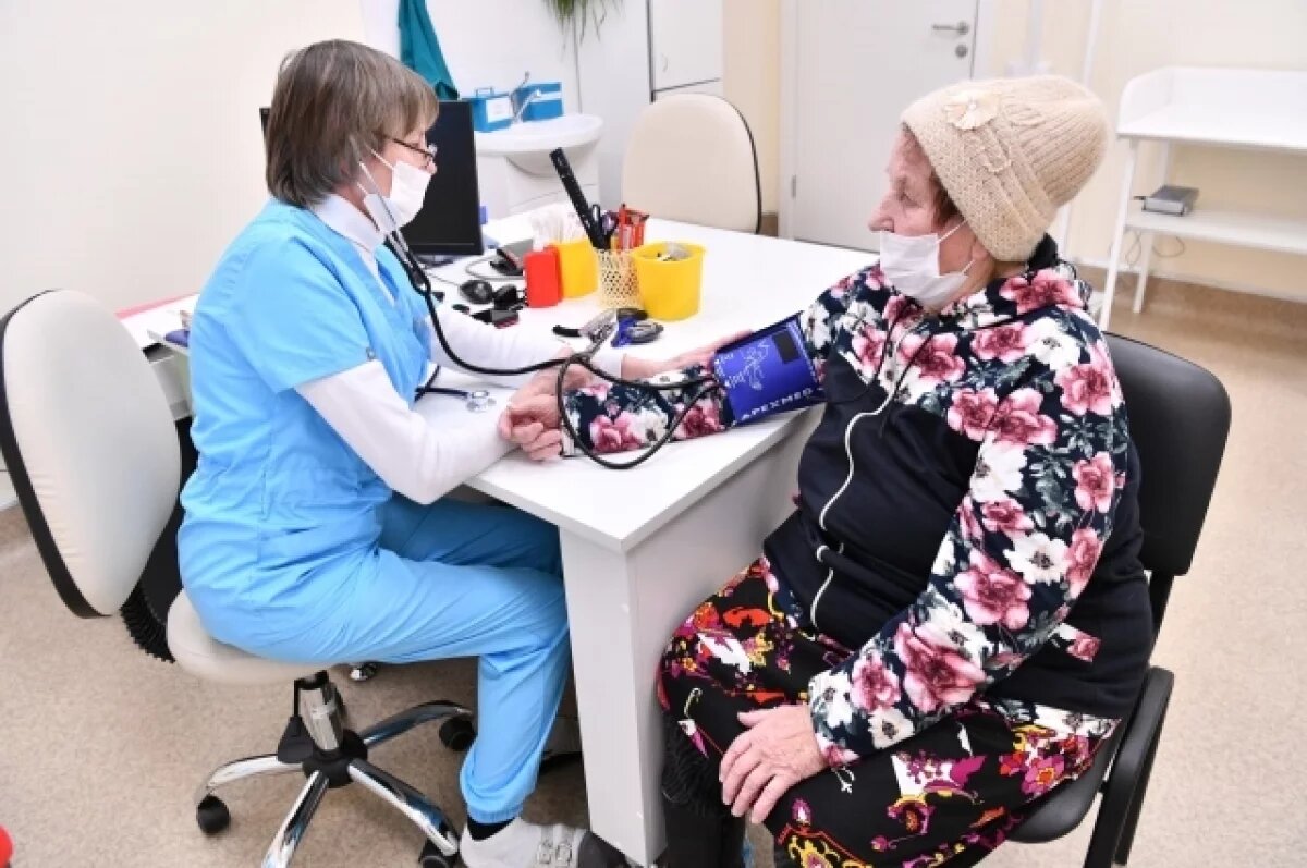    В Ново-Стеклянном разрушается здание ФАПа