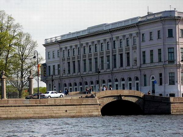 фото из Интернета: Дом принца П. Г. Ольденбургскому у Лебяжей канавки