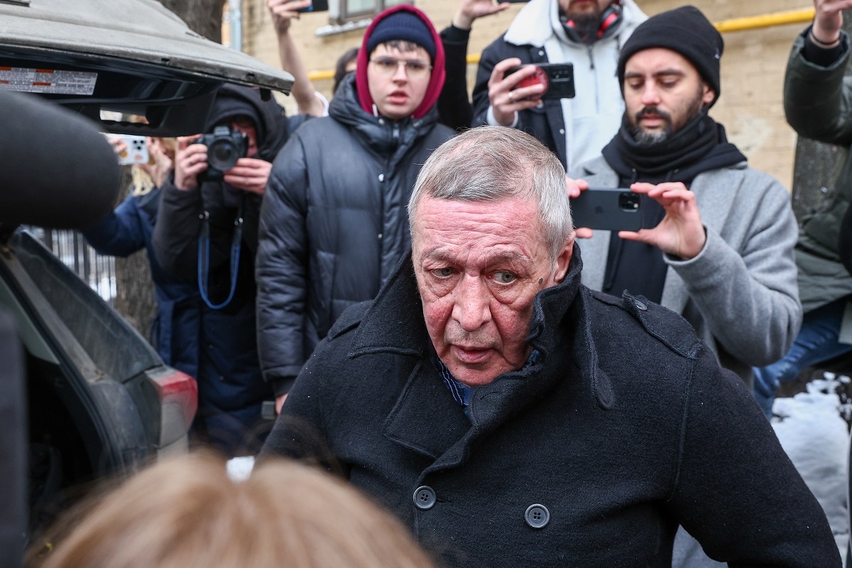    После освобождения из колонии Михаил Ефремов остается в зоне повышенного внимания СМИ