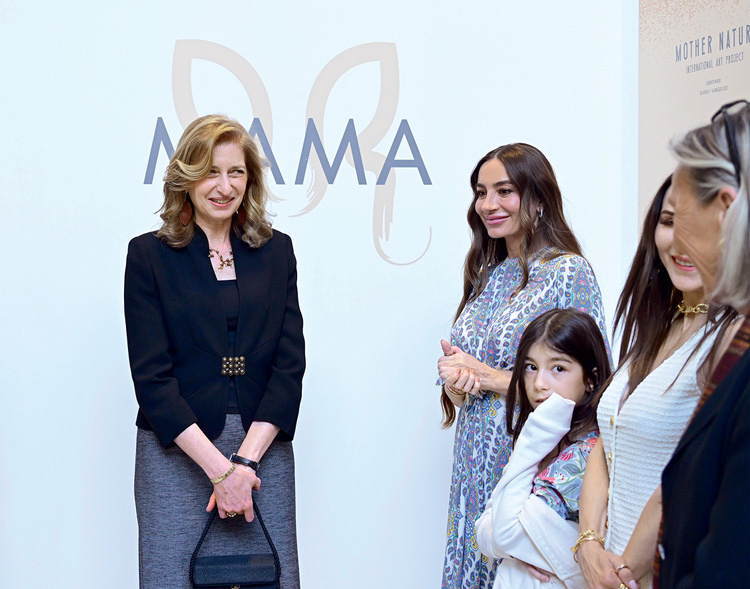 Первая леди Италии Лаура Маттарелла и Арзу Алиева на открытии выставки в Риме. Фото: Leonardo Sassi