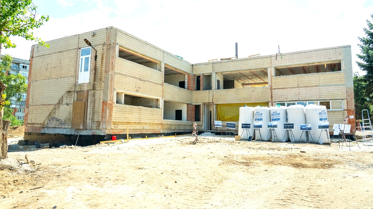    Пять крупных объектов Макеевки в этом году достроят югорчане