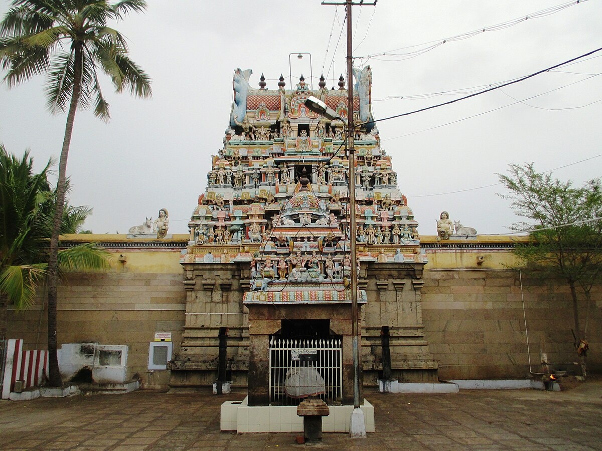 Автор: https://upload.wikimedia.org/wikipedia/commons/thumb/e/e8/Panchavarnaswamy12.jpg/1200px-Panchavarnaswamy12.jpg