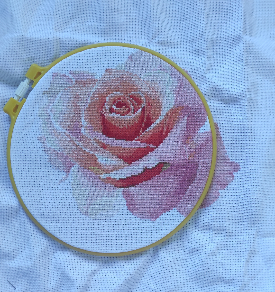 Почти 3/4 готовности. Набор "Дыхание розы. Нежность" от Алисы