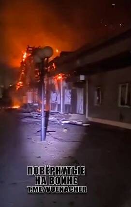   Вокзал в Синельниково. Фото: стоп-кадр видео т-г "Повернутые на войне"