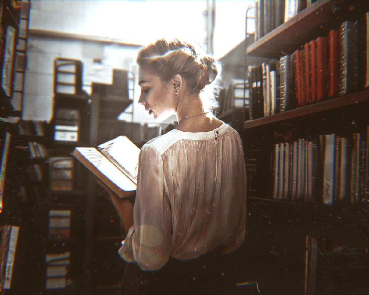 Анна в библиотеке
