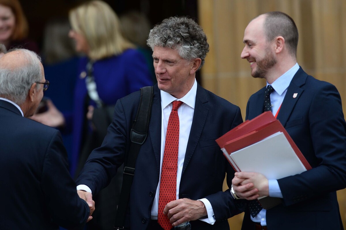    Советник премьер-министра Великобритании по вопросам безопасности Джонатан Пауэлл / Источник: © MARK MARLOW/EPA/TASS