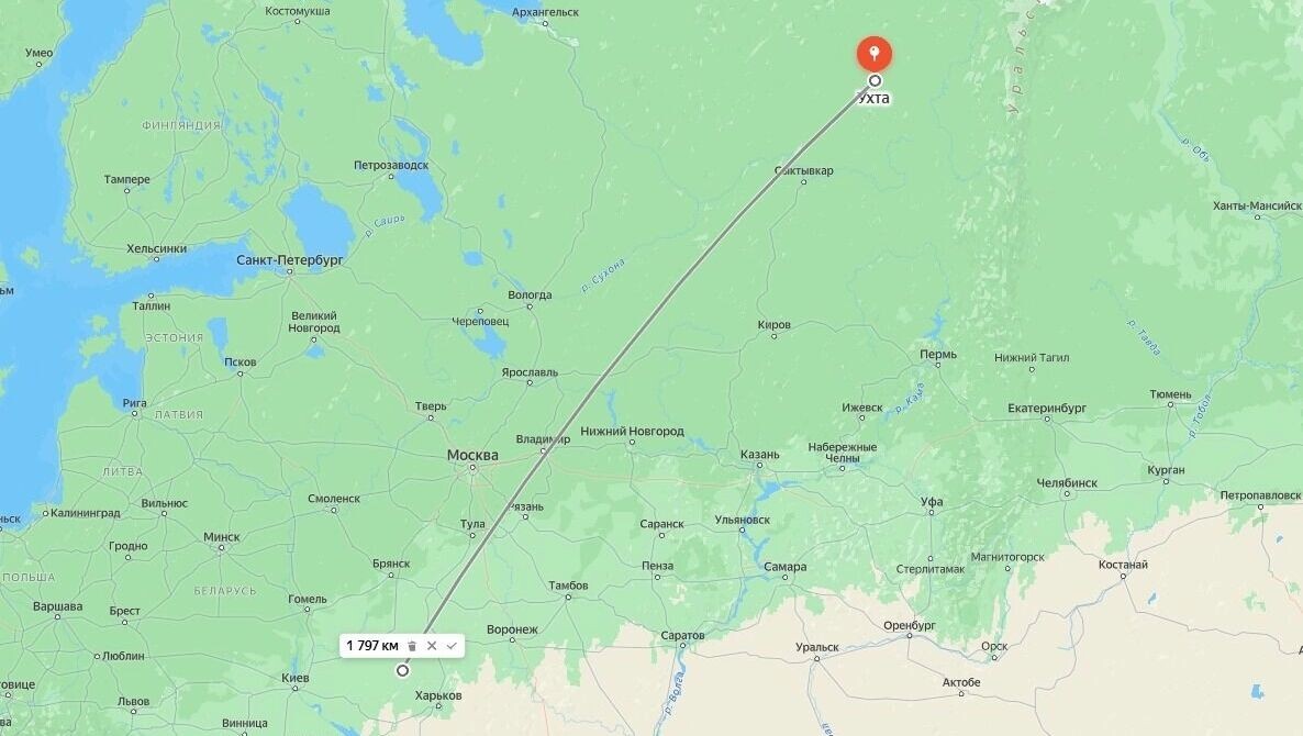 Примерное расстояние по прямой, которое должны были пролететь украинские БПЛА. Фото: скриншот. Яндекс Карты