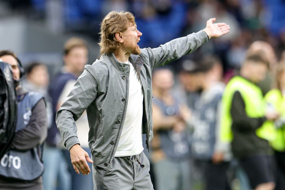 Валерий Карпин