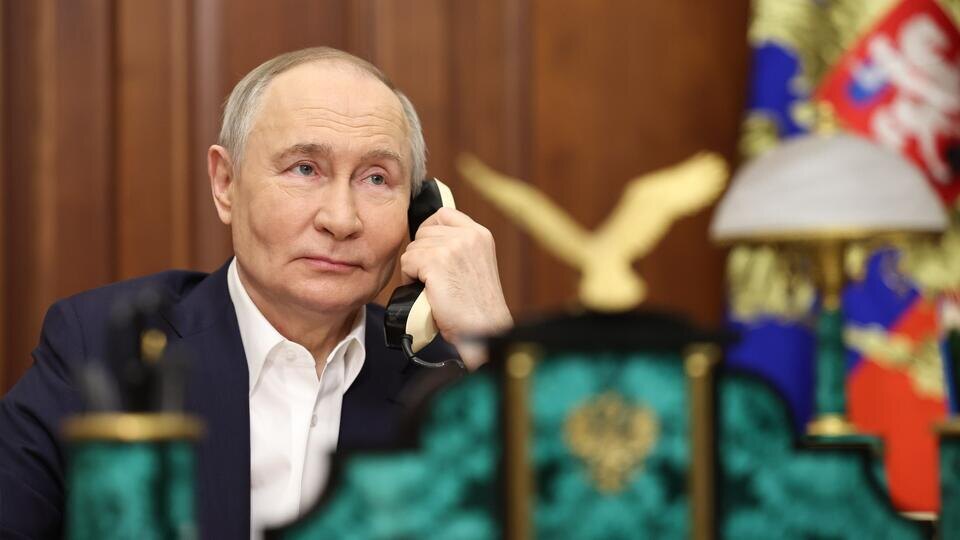    Путин сообщил президенту Киргизии об итогах встречи с Уиткоффом Александр Казаков/TASS