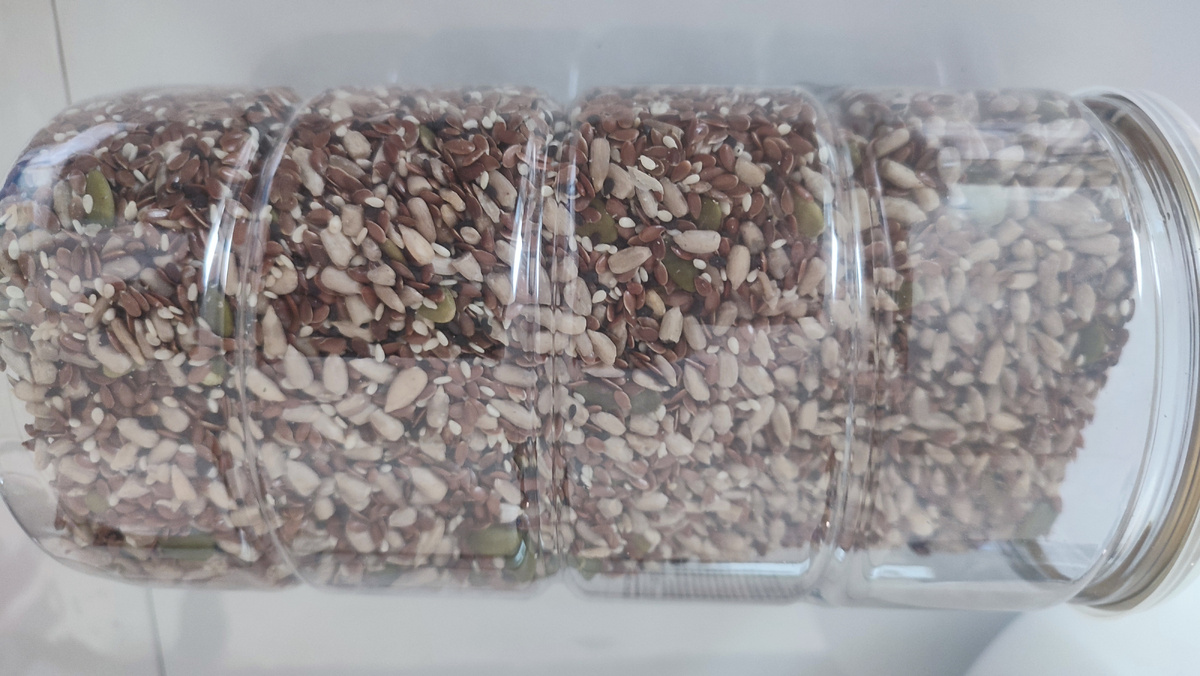 Вот эти семена перемалываю и добавляю в блюда