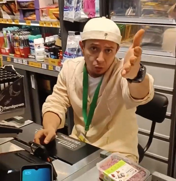 "Иди отсюда, женщина! Извинений не будет!" ФОТО: соцсети