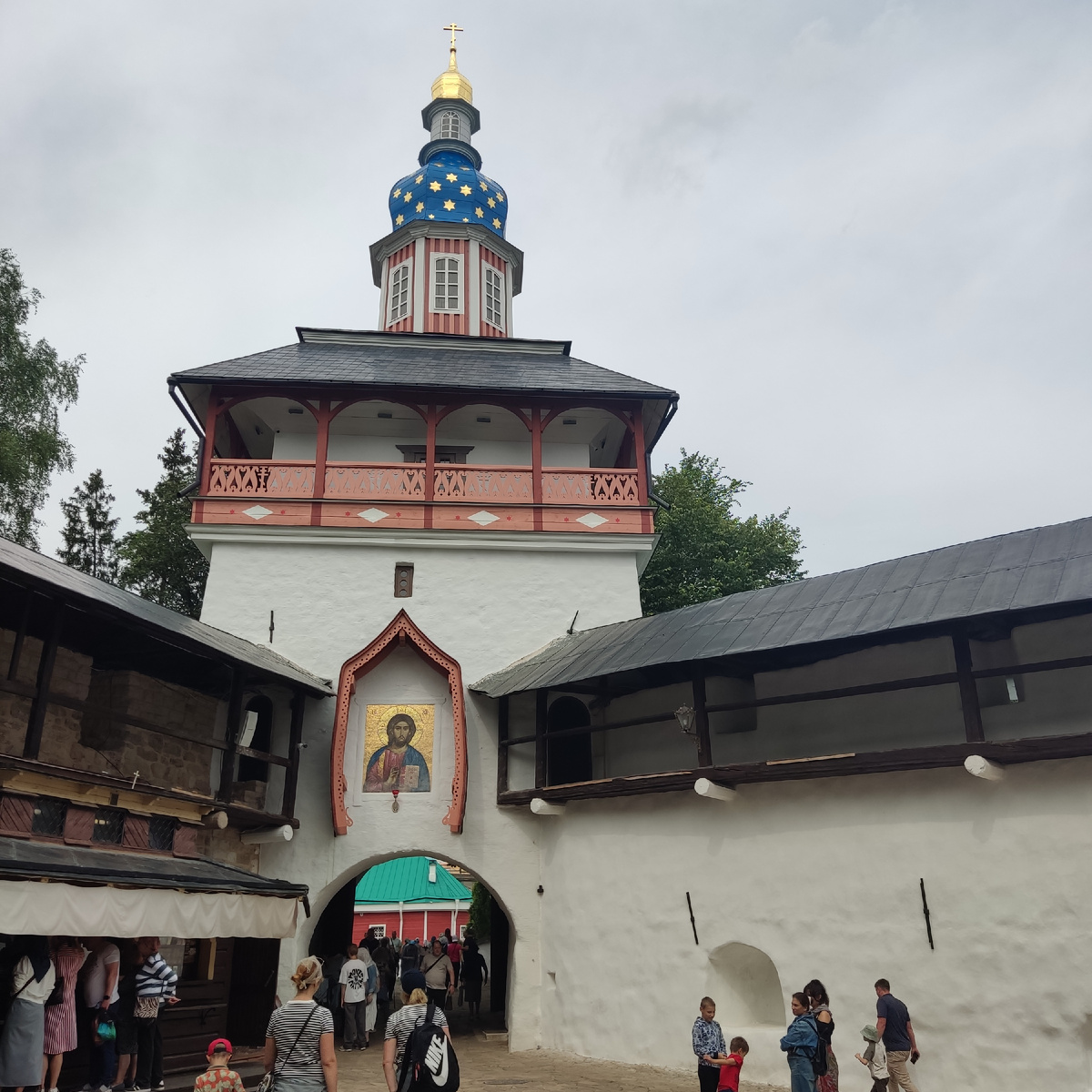 Пятницкие ворота