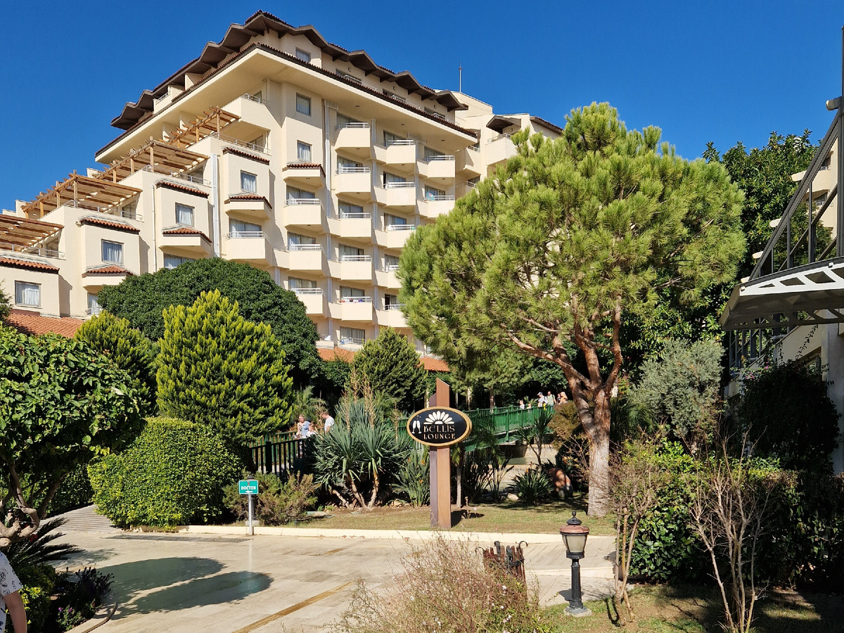 Отель Bellis Deluxe Hotel 5* 