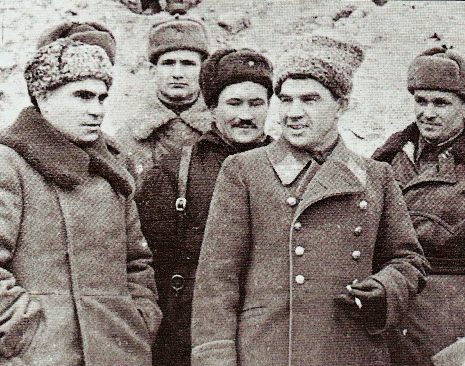 Член военного совета 62-й армии К. А. Гуров и командующий 62-й армией В. И. Чуйков. Сталинград