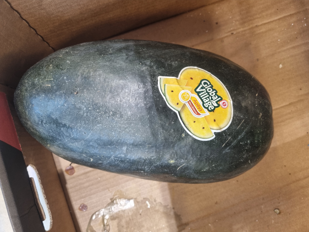 Арбуз в Пятерочке.