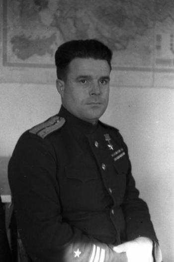 Иван Васильевич Леднев, фото с сайта goskatalog.ru