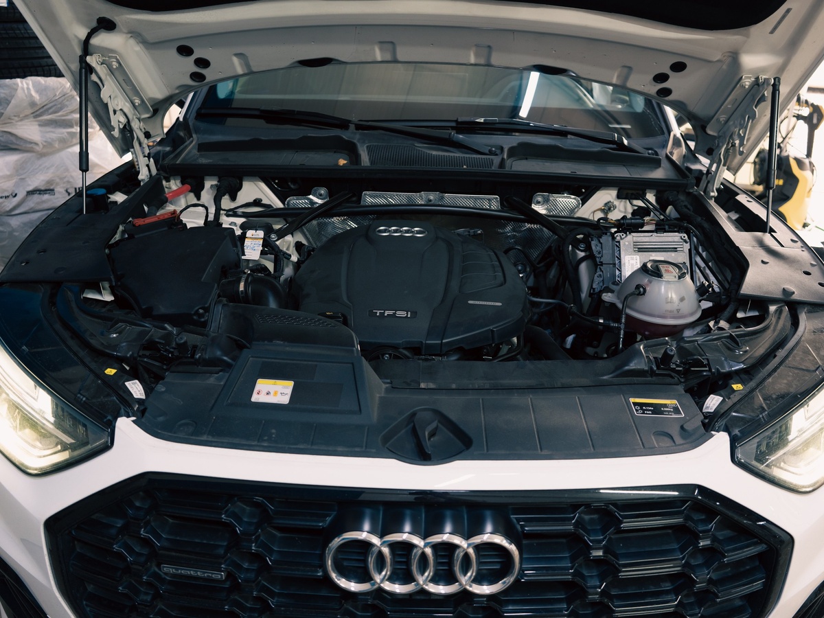 Чип-тюнинг Stage 1 для Audi Q5 FY 40 TFSI (2.0 190hp) 2022 года: Увеличение мощности и динамики