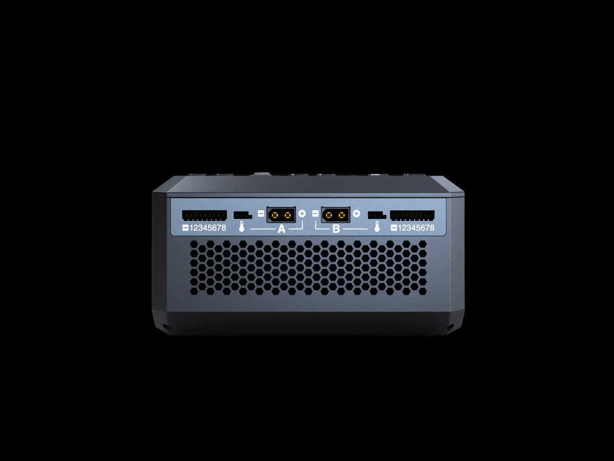 Выходные порты D750 MIX, XT60 + балансировочный разъем 8S + разъем для датчика температур