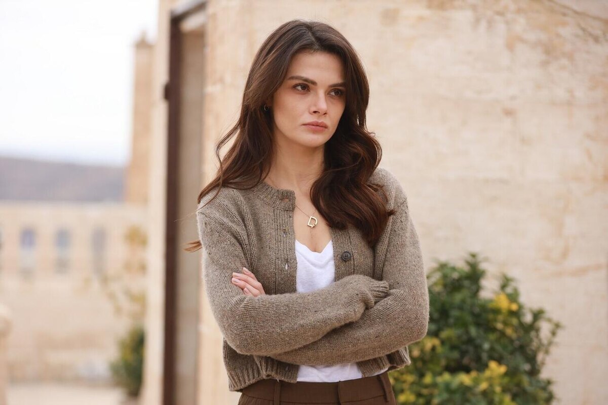 «Далекий город», 2024 — настоящее время. Фото: кадр из сериала