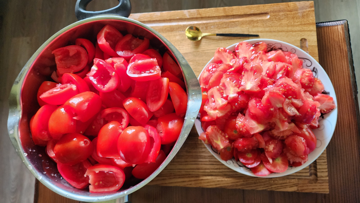 ... и ложкой убираем серединки