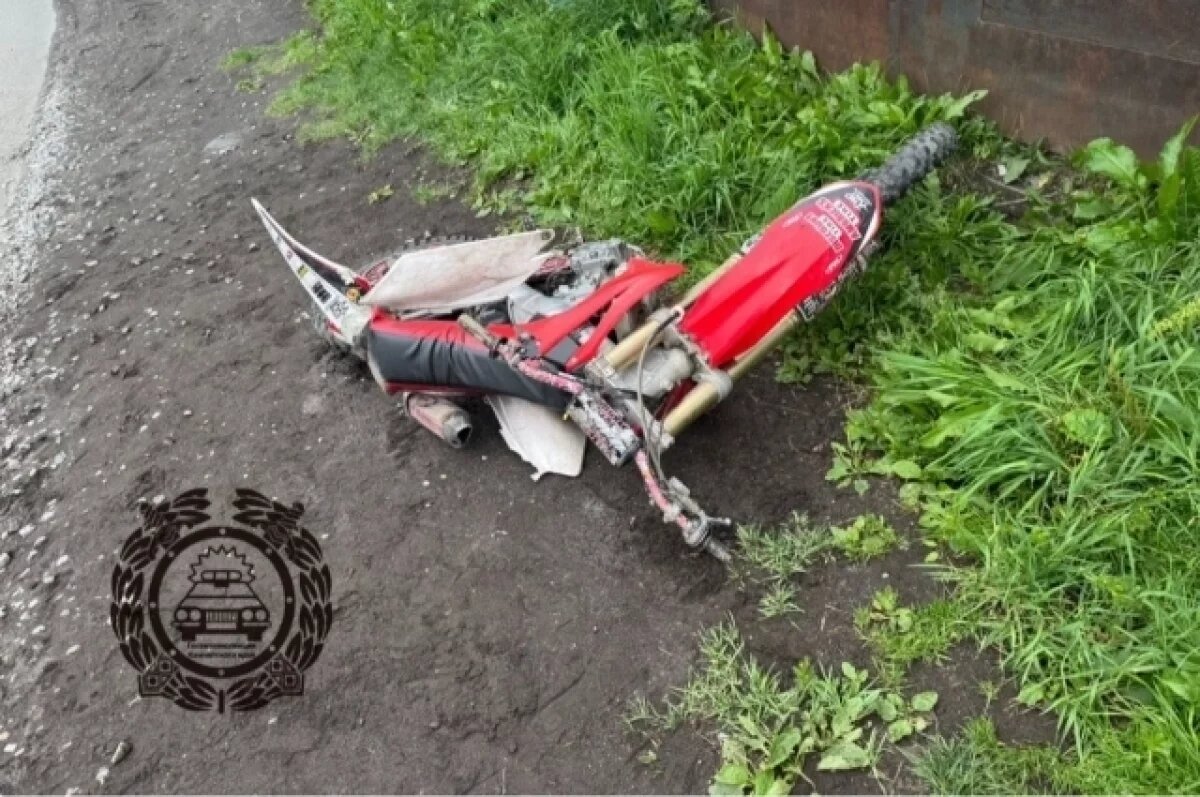    В Петропавловске мотоциклист превысил скорость, врезался в столб и погиб