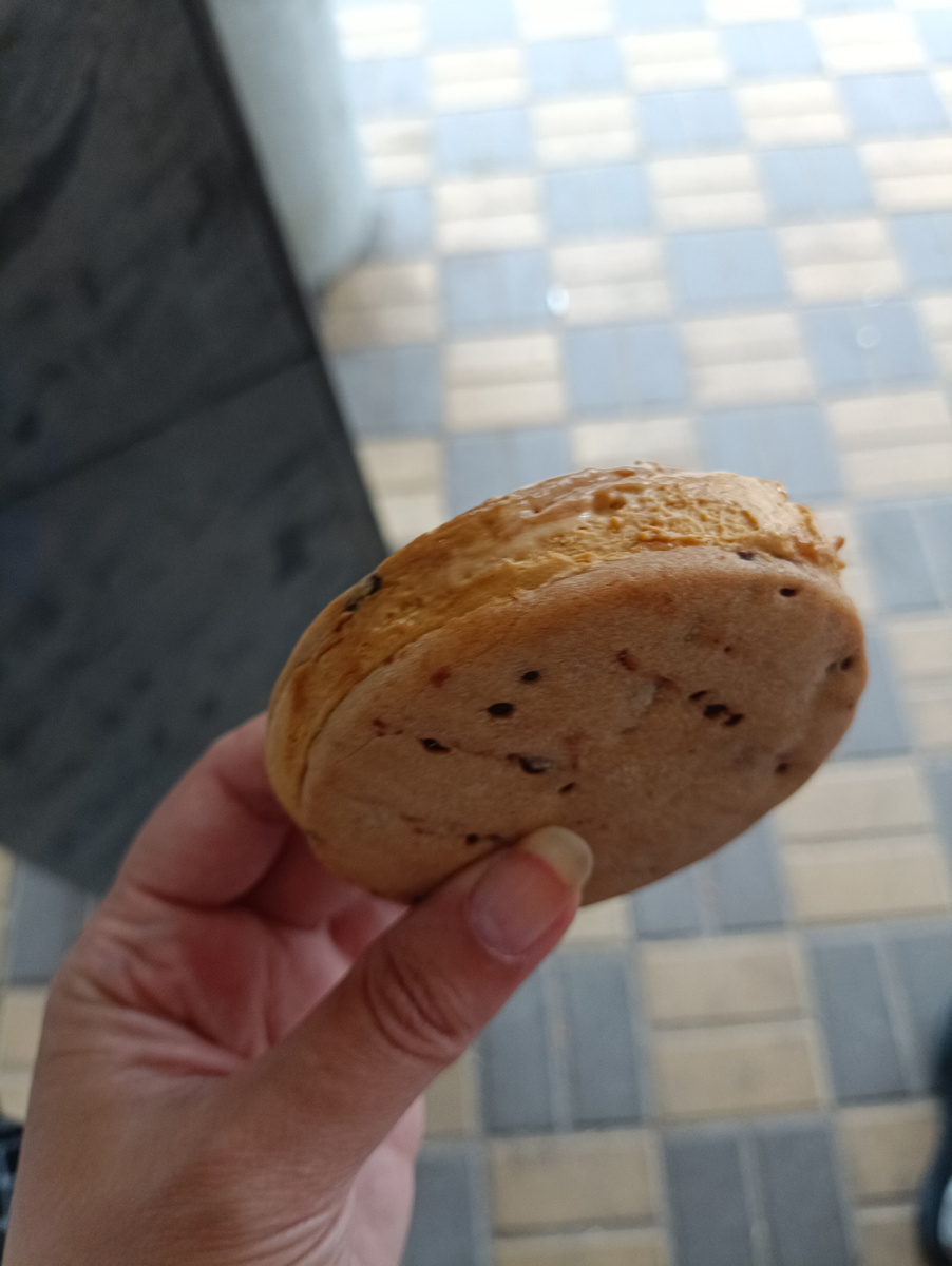 Мороженое сэндвич