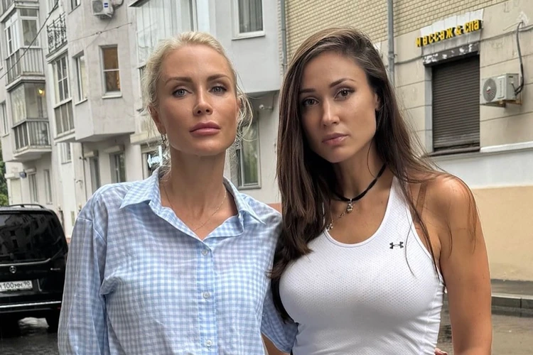 Катя Гордон и Лена Товстик