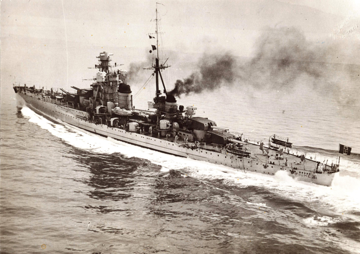 Защищенность и скоростные качества «Фиуме» не уберегли крейсер от гибели