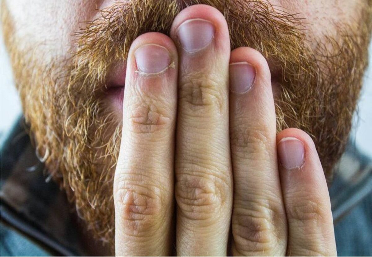 Икота возникает из-за раздражения диафрагмы и нарушения работы нервной системы.