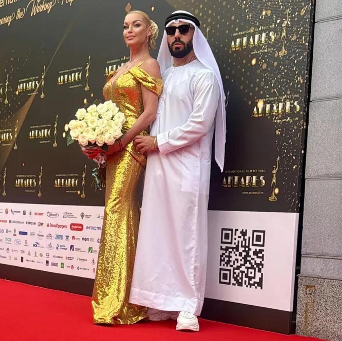    Анастасия Волочкова с шейхом Аркади. Фото: Инстаграм (запрещён в РФ)