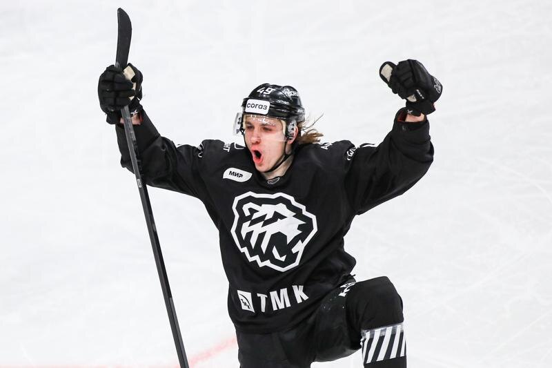    Фото пресс-служба ХК «Трактор»/Талантливый челябинский форвард Максим Шабанов отправился в НХЛ
