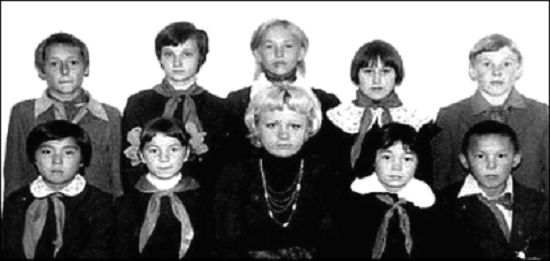 Соловьева Людмила Юрьевна со своими учениками.