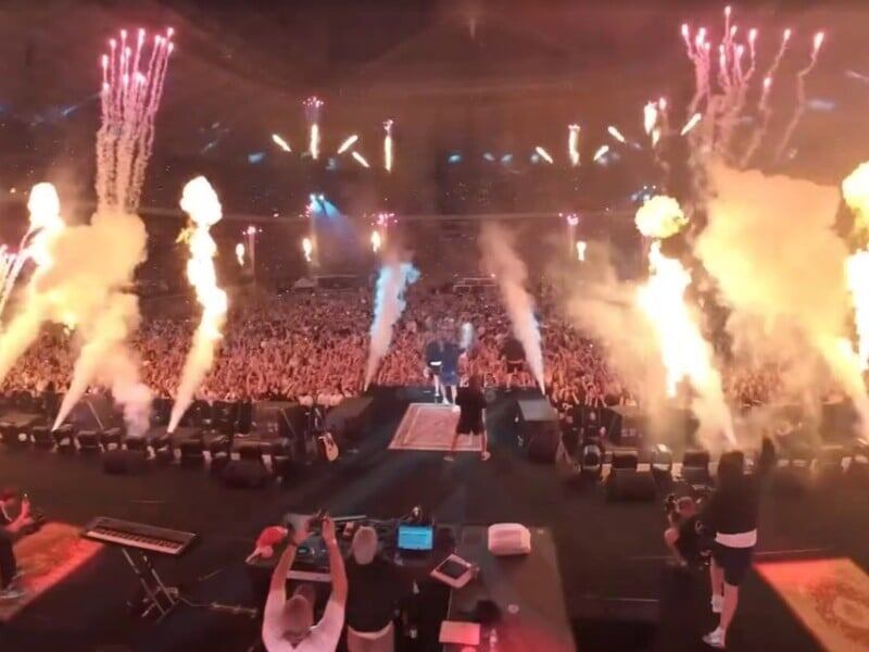    «Убирайтесь из Польши!» В Варшаве политики возмутились бандеровским шабашем на концерте рэпера