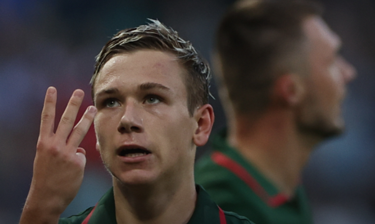 Хек-трик оформен.