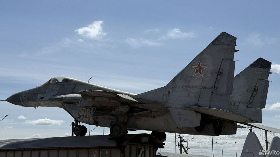   В Перми продают арт-объект МиГ-29 за 40 миллионов рублей