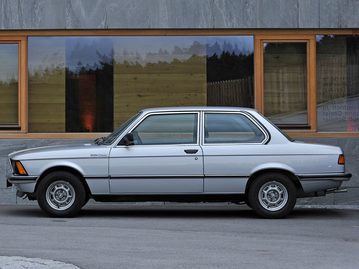 БМВ 3-серии 323i