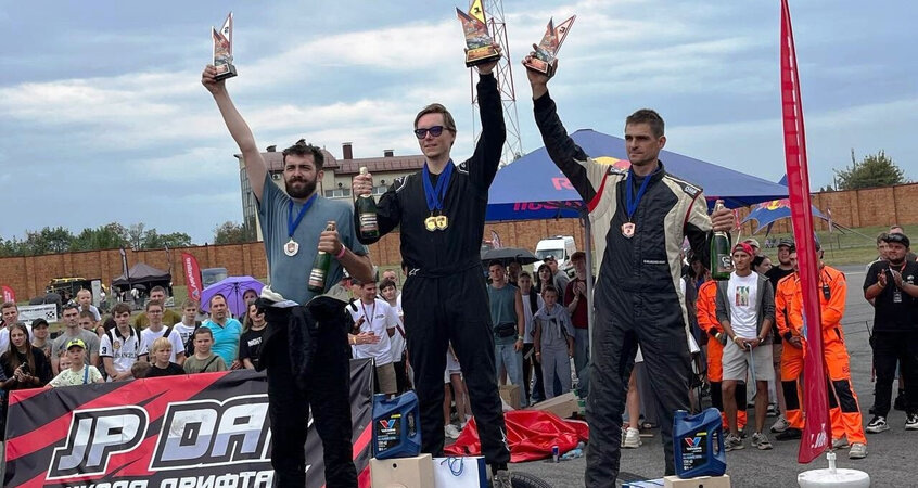    ТОП-3 пилота и командный зачёт: как прошёл IV этап «Лиги дрифта» в Пинске