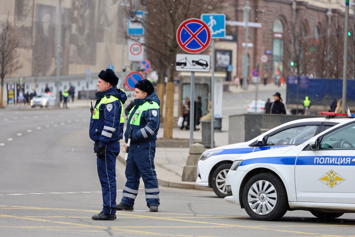    Спустя 20 минут можно потребовать официального объяснения задержки