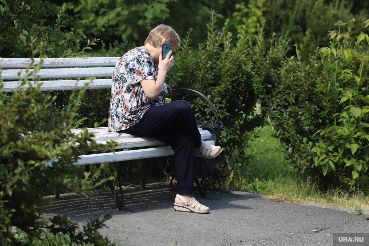 Украинские спецслужбы вербовали пенсионеров через мессенджеры. Фото: Екатерина Сычкова © URA.RU