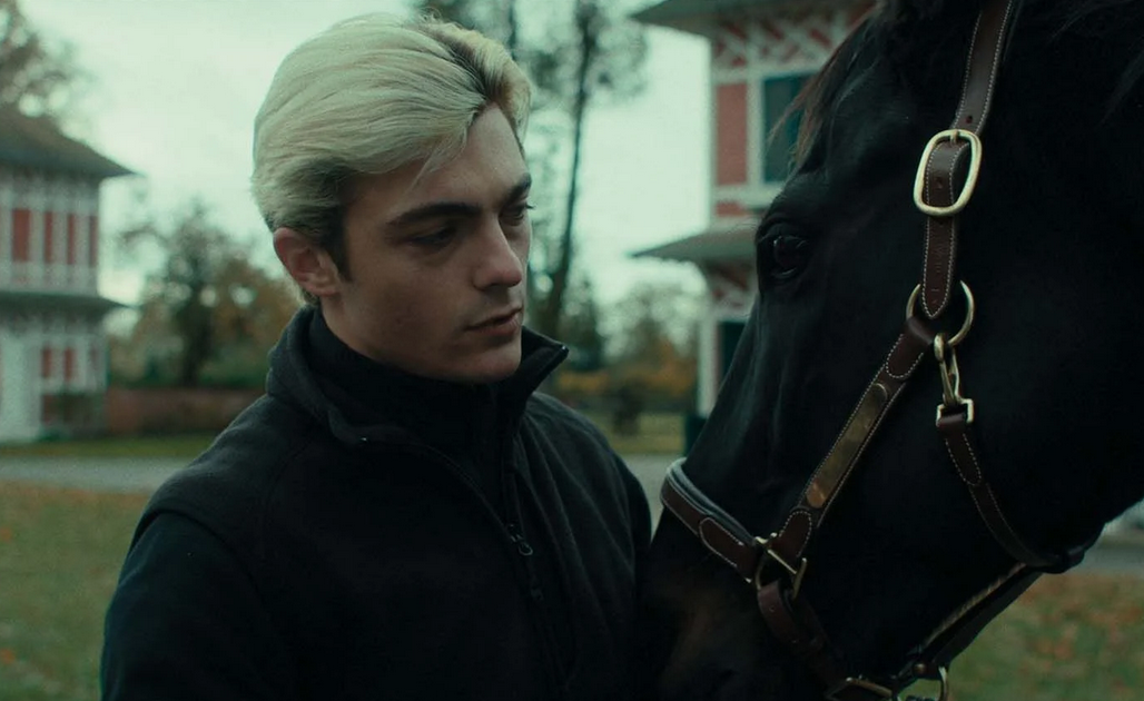 Листайте кадры.