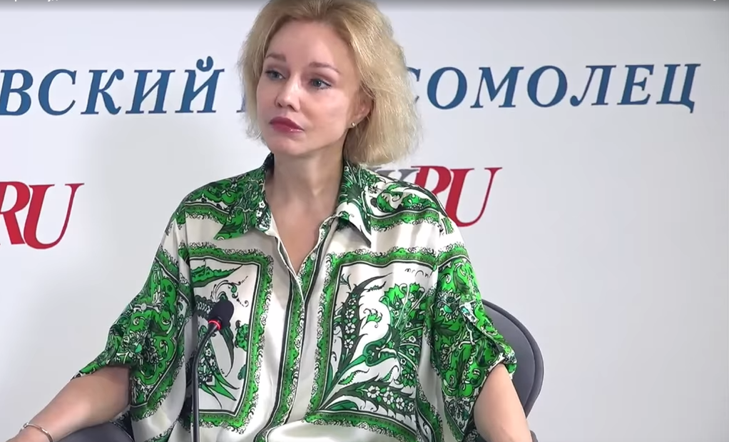 Кадр из интервью Марины Зудиной журналистке «МК» Марине Райкиной