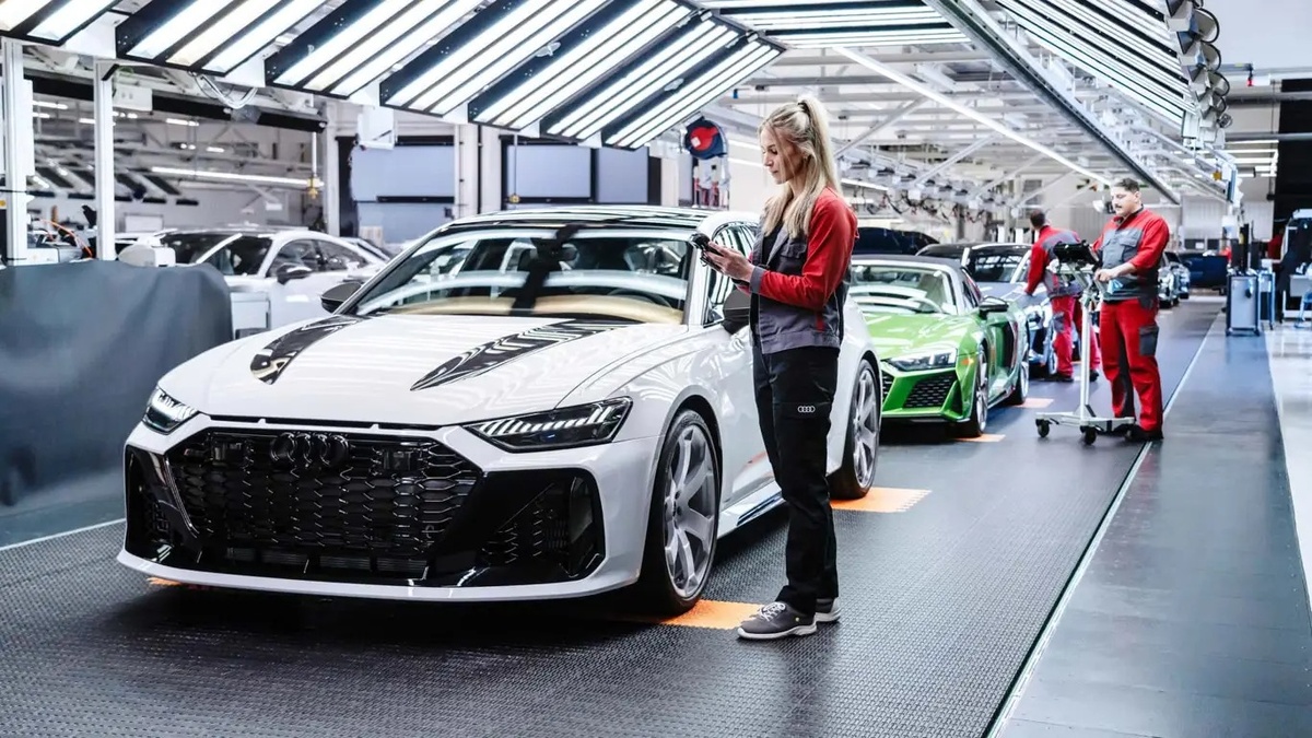 Фото Audi  📷
