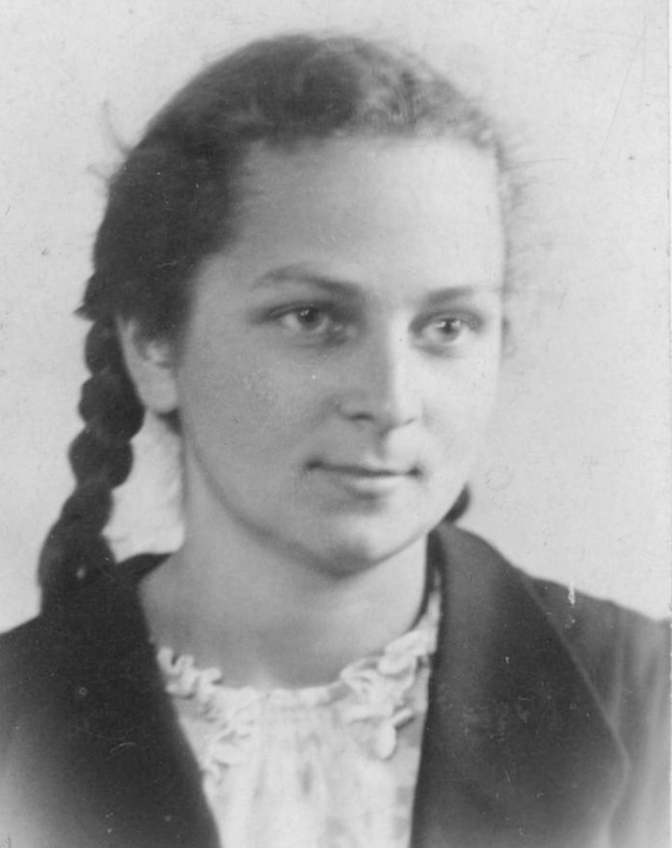 Людмила Морозова. 1940 год