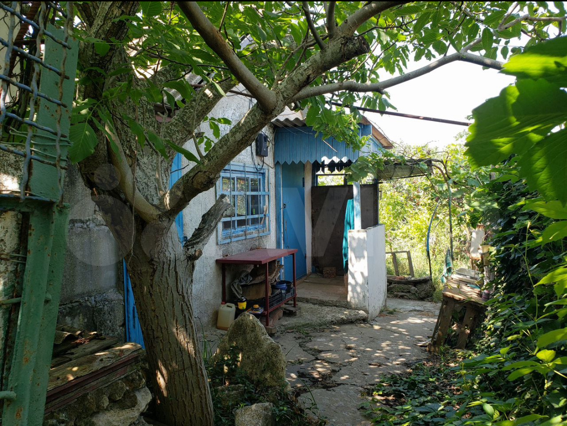 Вот такая хибарка 80-х годов прошлого века