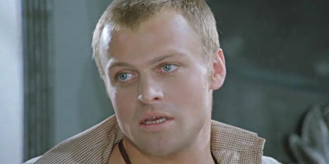 Он мог сыграть всё - от героя до отпетого негодяя. Редкие работы Александра Соловьева