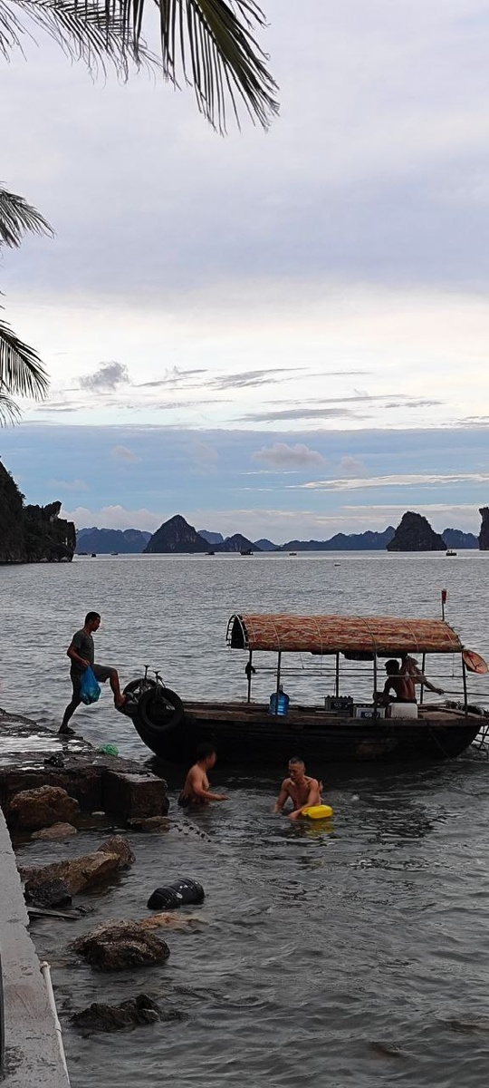 Вечер в городе Халонг, Вьетнам