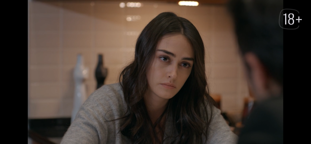 Стоп кадр из сериала «Рамо». Сибель