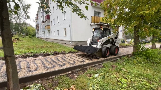    Кировские дорожники завершают ремонт подходов к школам и детсадам