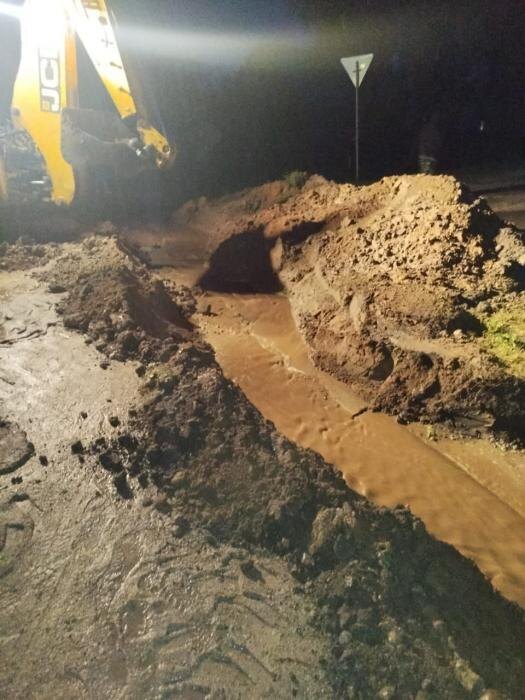 Улицу перекопали в Порхове, чтобы избежать затопления домов
Фото: из Telegram-канала главы Порховского муниципального округа Юрия Семёнова